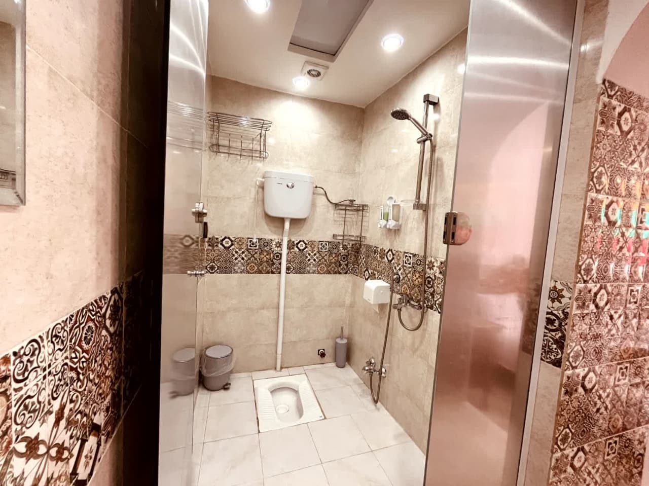 پنجره‌های سنتی سوئیت